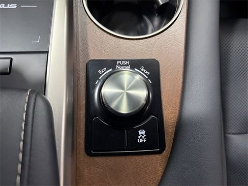 Used 2022 Lexus RX 350L FWD w/ Premium Package image 24