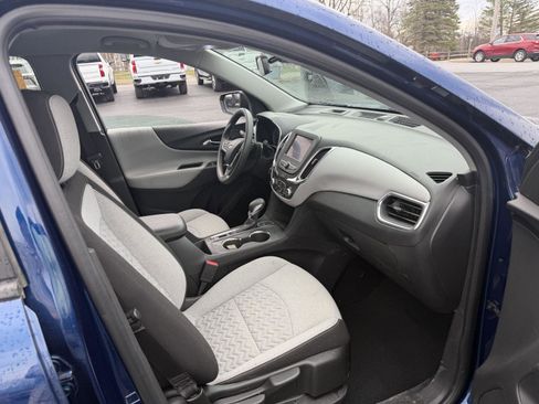 Used 2022 Chevrolet Equinox LS AWD/4WD image 22