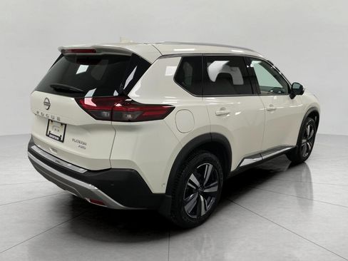 Used 2023 Nissan Rogue Platinum w/ Platinum Premium Package image 3
