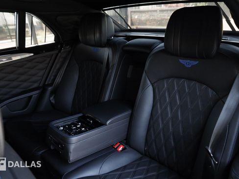 Used 2017 Bentley Mulsanne RWD image 5