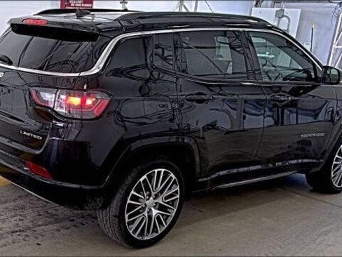 Used 2023 Jeep Compass Limited w/ Elite Group AWD/4WD image 2