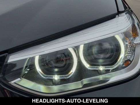 Used 2021 BMW X3 xDrive30i w/ Convenience Package AWD/4WD image 16