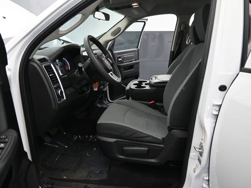 Used 2024 RAM 1500 Classic SLT image 16