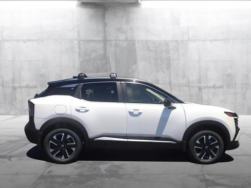 New 2026 Nissan Kicks SV w/ Cold Weather Package AWD/4WD image 5