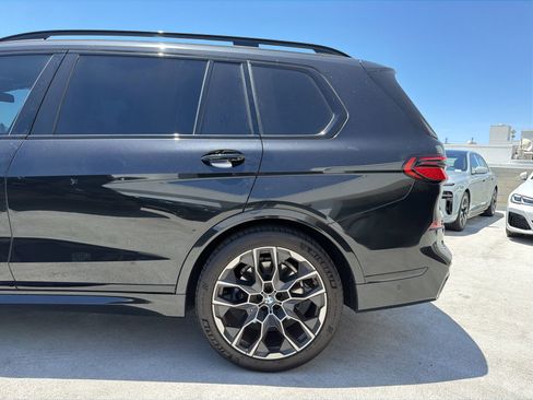 Used 2024 BMW X7 xDrive40i w/ Executive Package AWD/4WD image 4