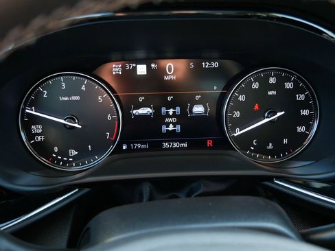 Used 2023 Buick Envision Avenir image 18