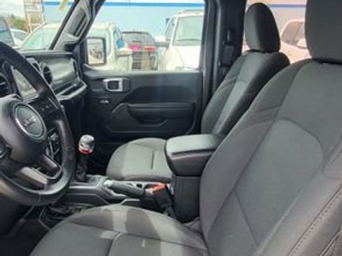 Used 2022 Jeep Wrangler Sport AWD/4WD image 8