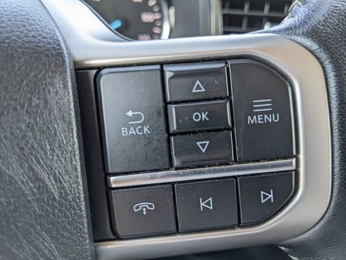 Used 2024 Ford Expedition XLT image 25