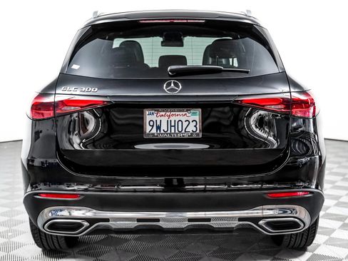 Certified 2026 Mercedes-Benz GLC 300 image 11