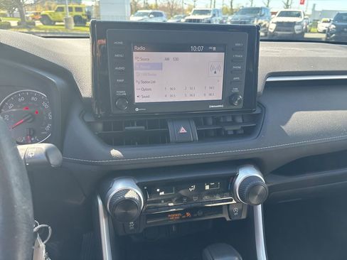 Used 2020 Toyota RAV4 LE w/ All Weather Liner Package AWD/4WD image 13