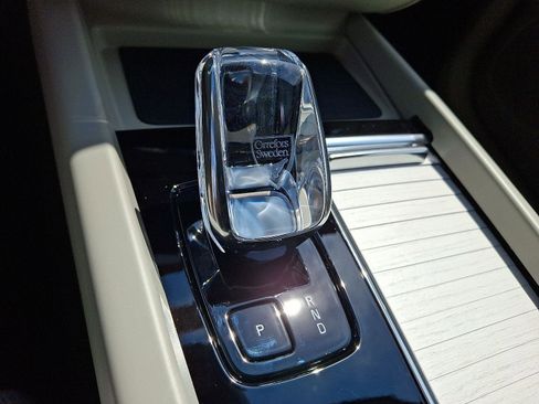 New 2026 Volvo XC60 B5 Ultra w/ Protection Package Premier image 11