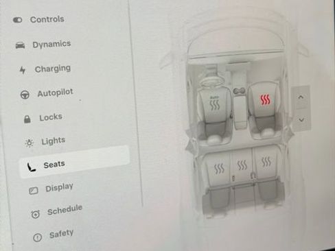 Used 2025 Tesla Model Y Long Range image 12