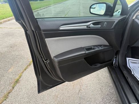 Used 2015 Ford Fusion S FWD image 14