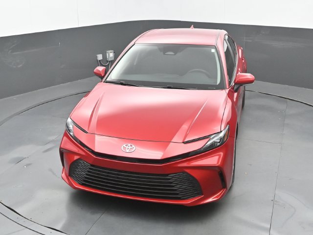 Used 2025 Toyota Camry LE FWD image 37