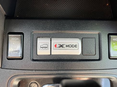 Used 2016 Subaru Forester 2.5i Touring w/ Eyesight & Navigation System AWD/4WD image 17
