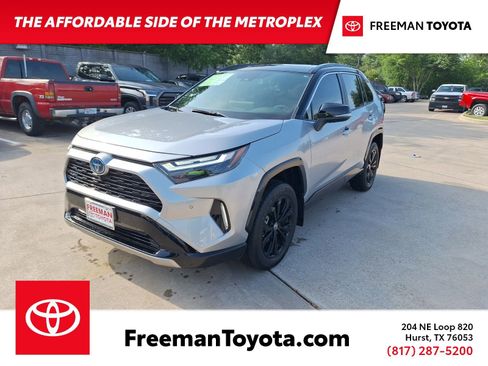 Used 2024 Toyota RAV4 XSE w/ Advanced Technology Package AWD/4WD image 1