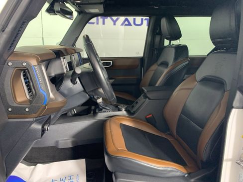 Used 2023 Ford Bronco Outer Banks w/ Sasquatch Package image 16