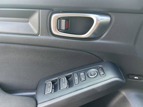 Used 2025 Honda Civic Sport image 16
