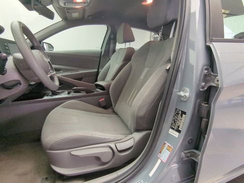 Used 2021 Hyundai Elantra SEL FWD image 12