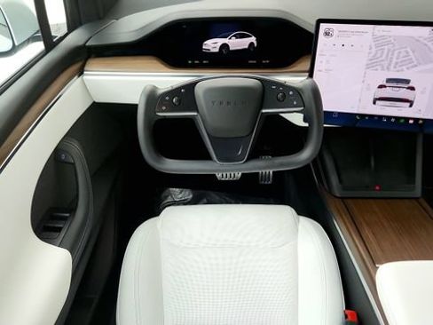 Used 2023 Tesla Model X AWD/4WD image 55