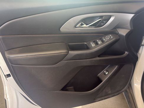 Used 2019 Chevrolet Traverse LT FWD image 5