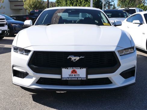 Used 2024 Ford Mustang Premium image 7