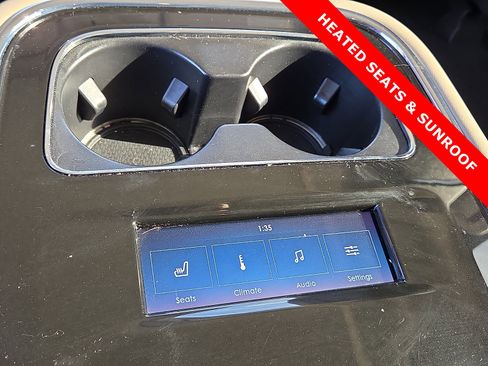 Used 2022 Lincoln Navigator Reserve image 12