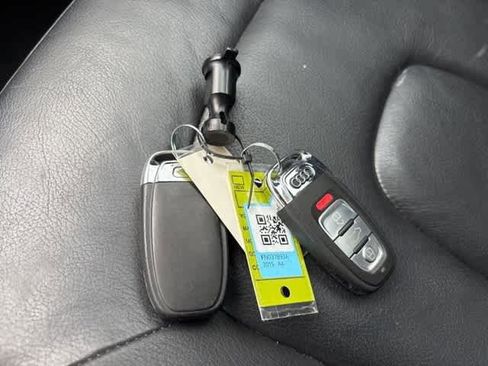 Used 2015 Audi A4 2.0T Premium w/ Audi MMI Navigation image 22