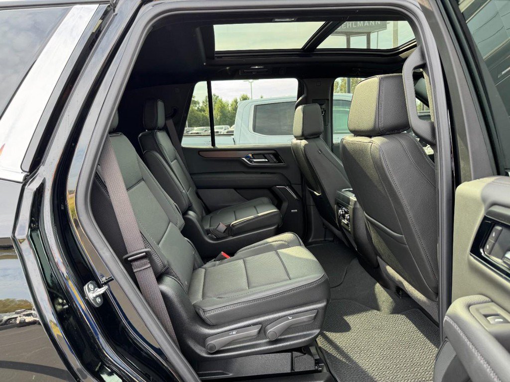 New 2026 GMC Yukon Denali w/ Sun & Power Step Package AWD/4WD image 7