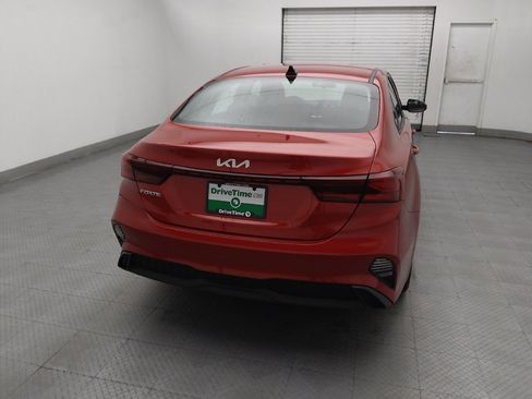Used 2022 Kia Forte LXS w/ LXS Technology Package FWD image 7