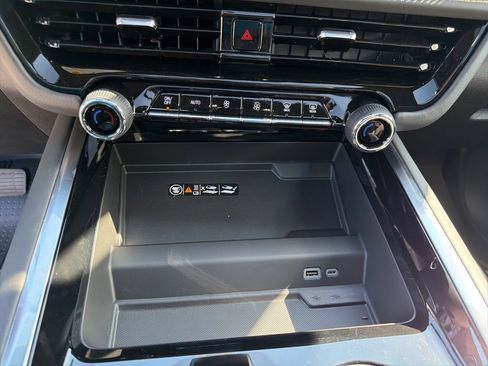 New 2026 Chevrolet Tahoe Premier AWD/4WD image 33