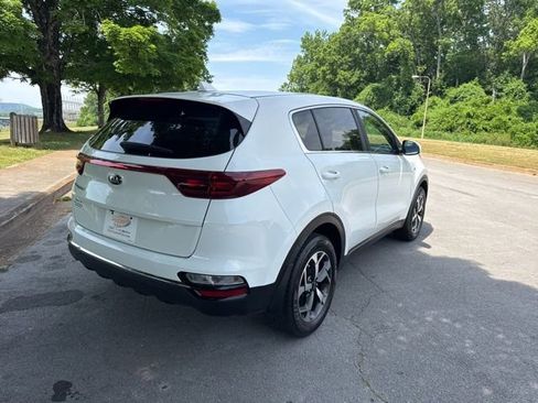 Used 2020 Kia Sportage LX AWD/4WD image 8