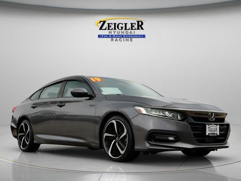 Used 2019 Honda Accord Sport image 1