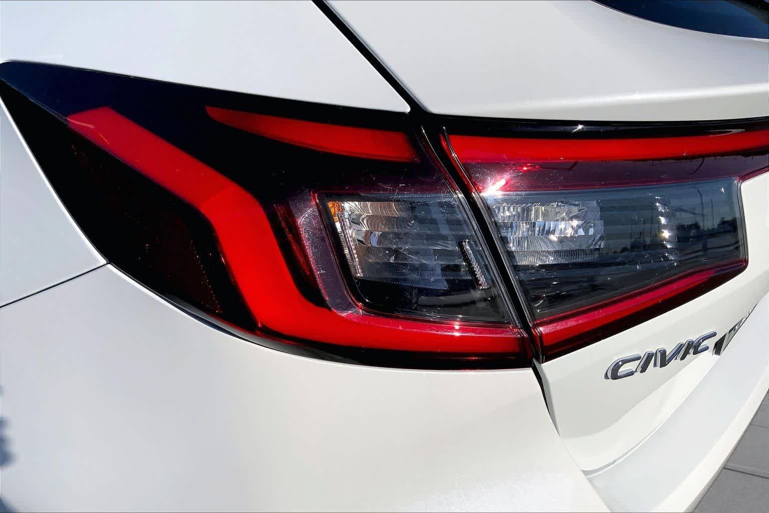Used 2022 Honda Civic LX image 28