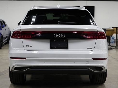 Used 2023 Audi Q8 Premium Plus w/ Premium Plus Package AWD/4WD image 4