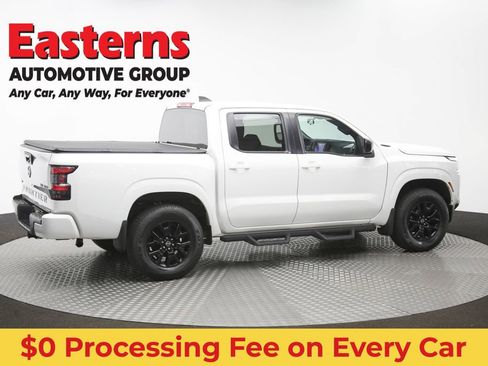 Used 2023 Nissan Frontier SV w/ Midnight Edition Package AWD/4WD image 39