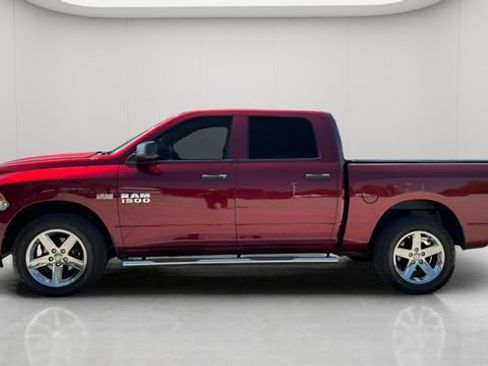 Used 2017 RAM 1500 Express AWD/4WD image 9