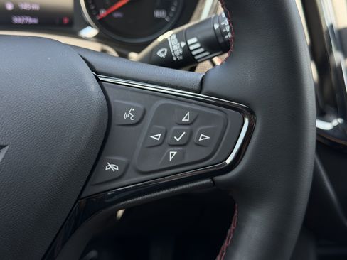 Used 2023 Chevrolet Equinox RS w/ RS Leather Package FWD image 35