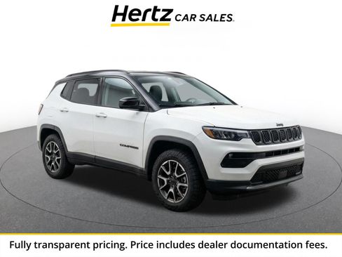 Used 2025 Jeep Compass Trailhawk AWD/4WD image 1