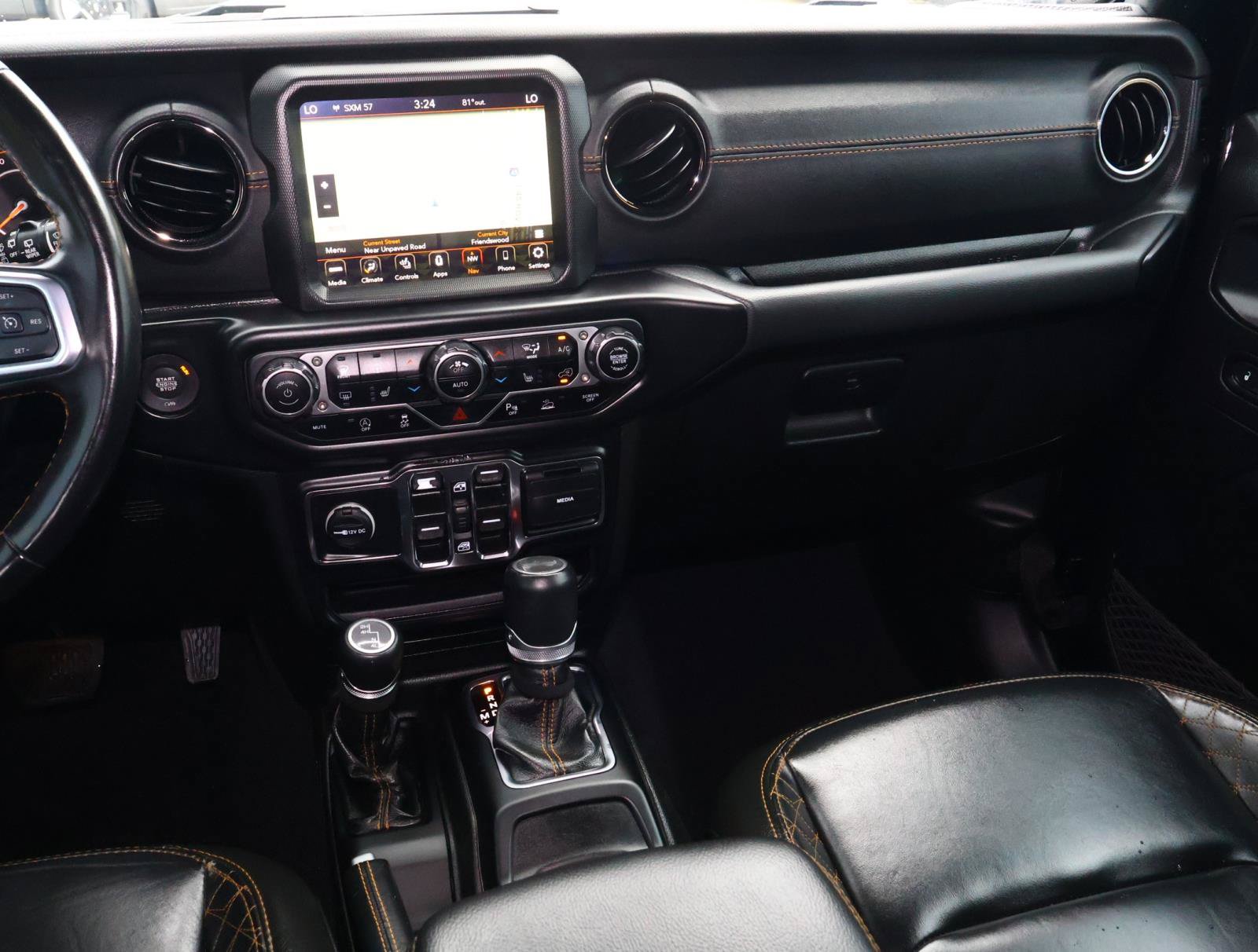 Used 2022 Jeep Wrangler Unlimited Sahara AWD/4WD image 11