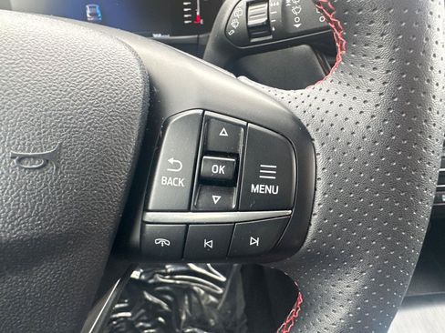 Used 2024 Ford Escape ST-Line w/ Tech Pack #1 AWD/4WD image 19