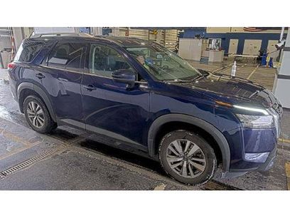 Used 2022 Nissan Pathfinder SL