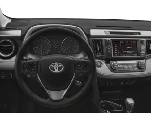Used 2018 Toyota RAV4 Limited AWD/4WD image 10
