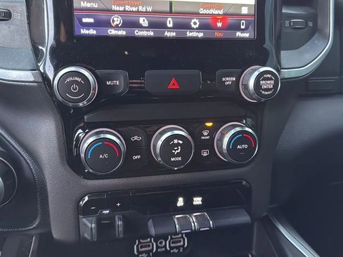 Used 2021 RAM 1500 Big Horn image 31