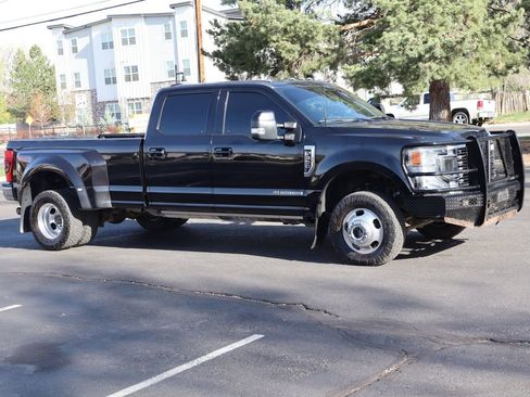 Used 2022 Ford F350 Lariat w/ Lariat Value Package image 2