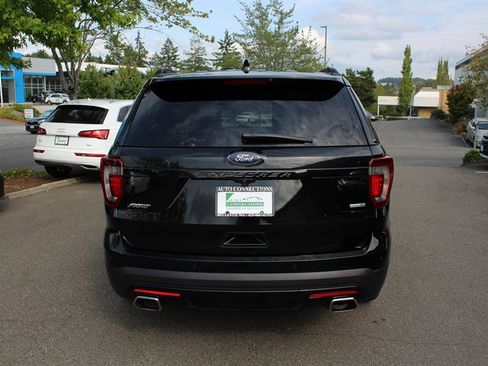 Used 2017 Ford Explorer Sport w/ Equipment Group 401A image 4