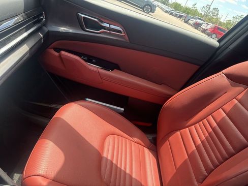 Certified 2024 Kia Sportage SX FWD image 8