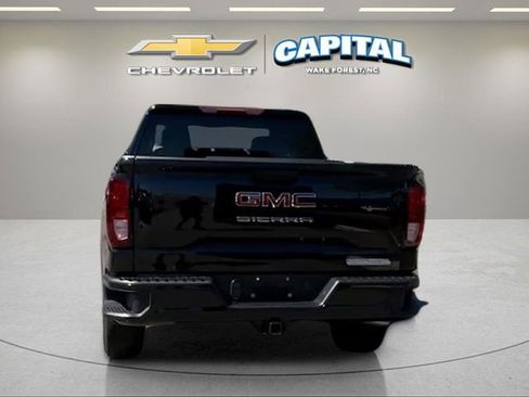 Used 2025 GMC Sierra 1500 Elevation image 4
