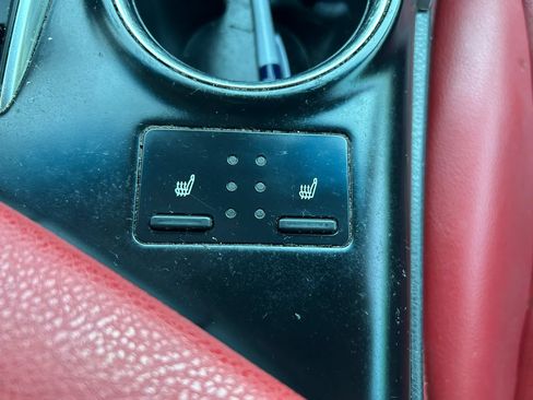 Used 2018 Toyota Camry XSE FWD image 11