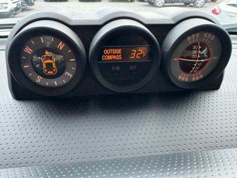 Used 2014 Toyota FJ Cruiser 4WD image 10